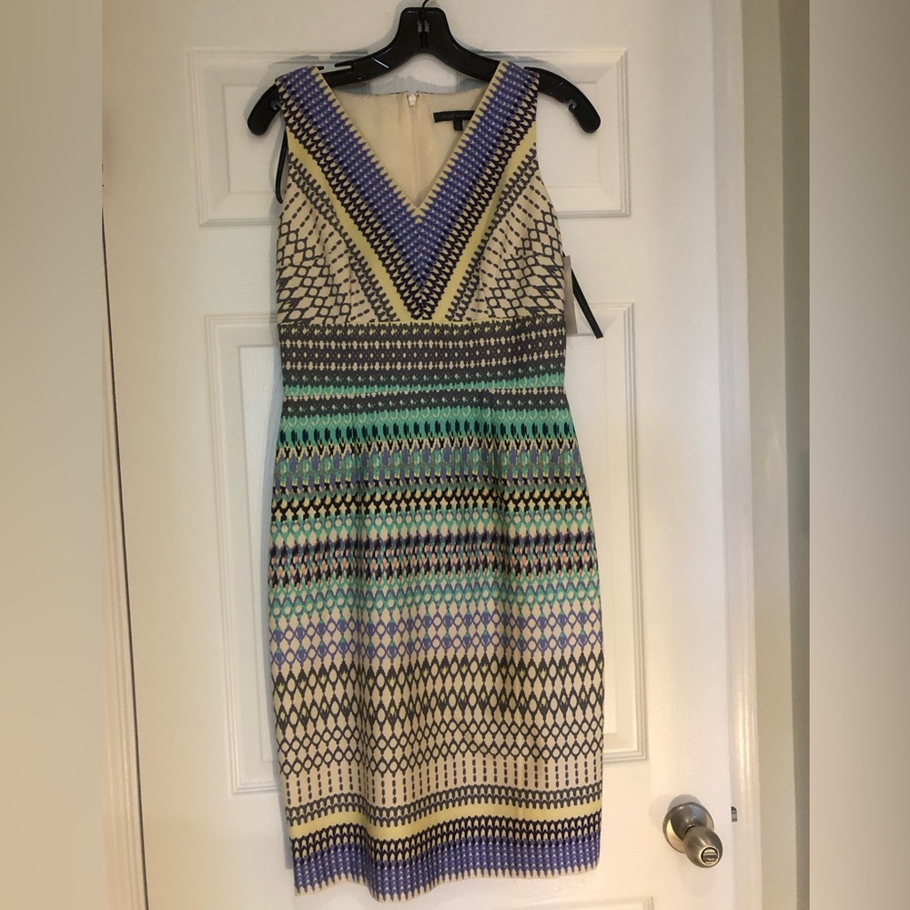 David Meister V neck sheath dress